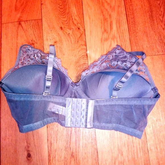 NWOT Lace wire free Sports Bra with normal Bra Back Closure Gray size L - Picture 4 of 5